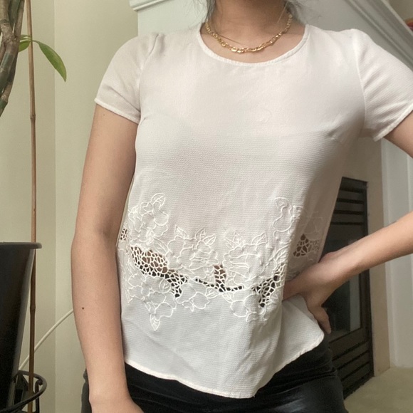 MONTEAU Cream Lace Insert Short Sleeve Blouse Top - Picture 2 of 8